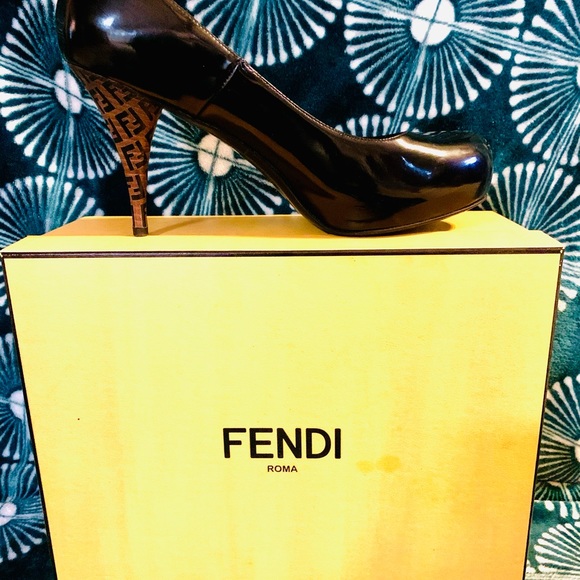 Fendi Black Patent Leather Zucca Heel Pumps (40) - Picture 4 of 14